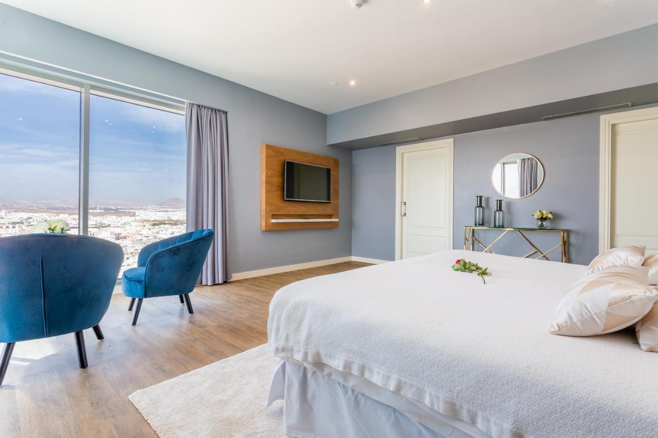Arrecife Gran Hotel & Spa Luaran gambar A bedroom at the hotel