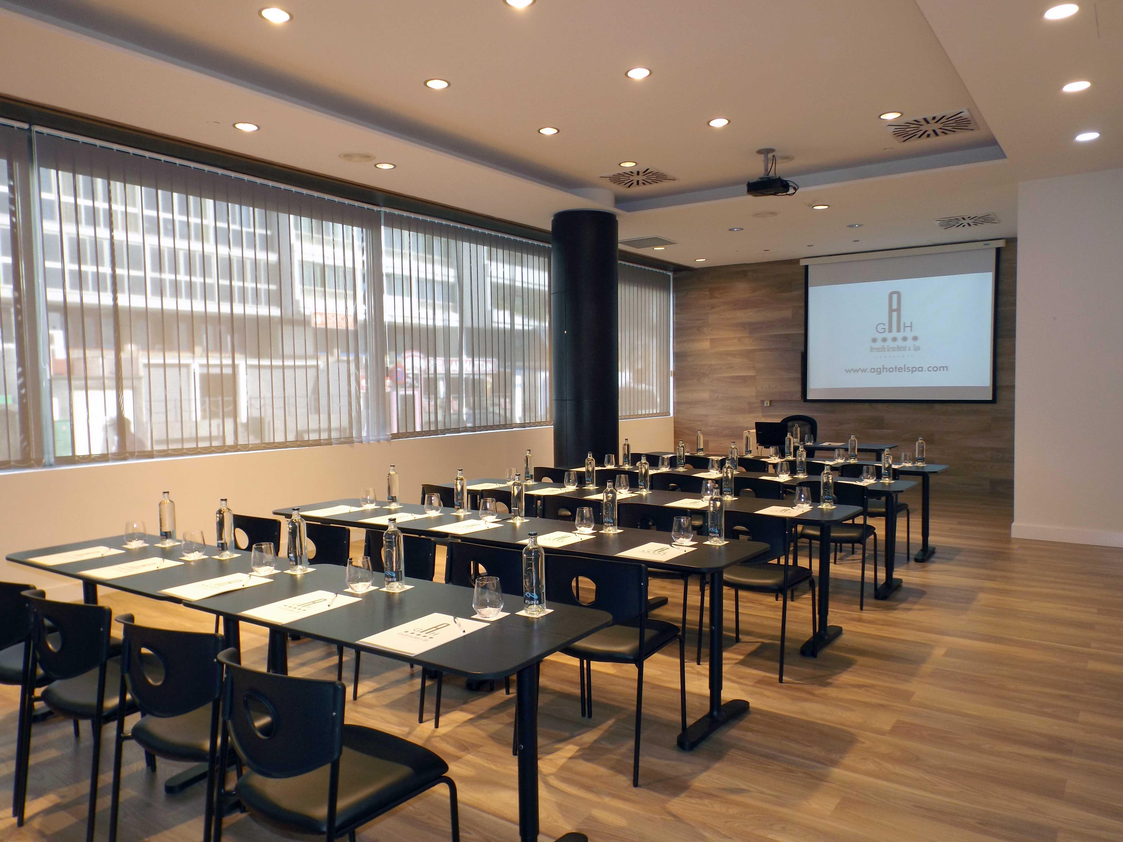 Arrecife Gran Hotel & Spa Luaran gambar The Business Club