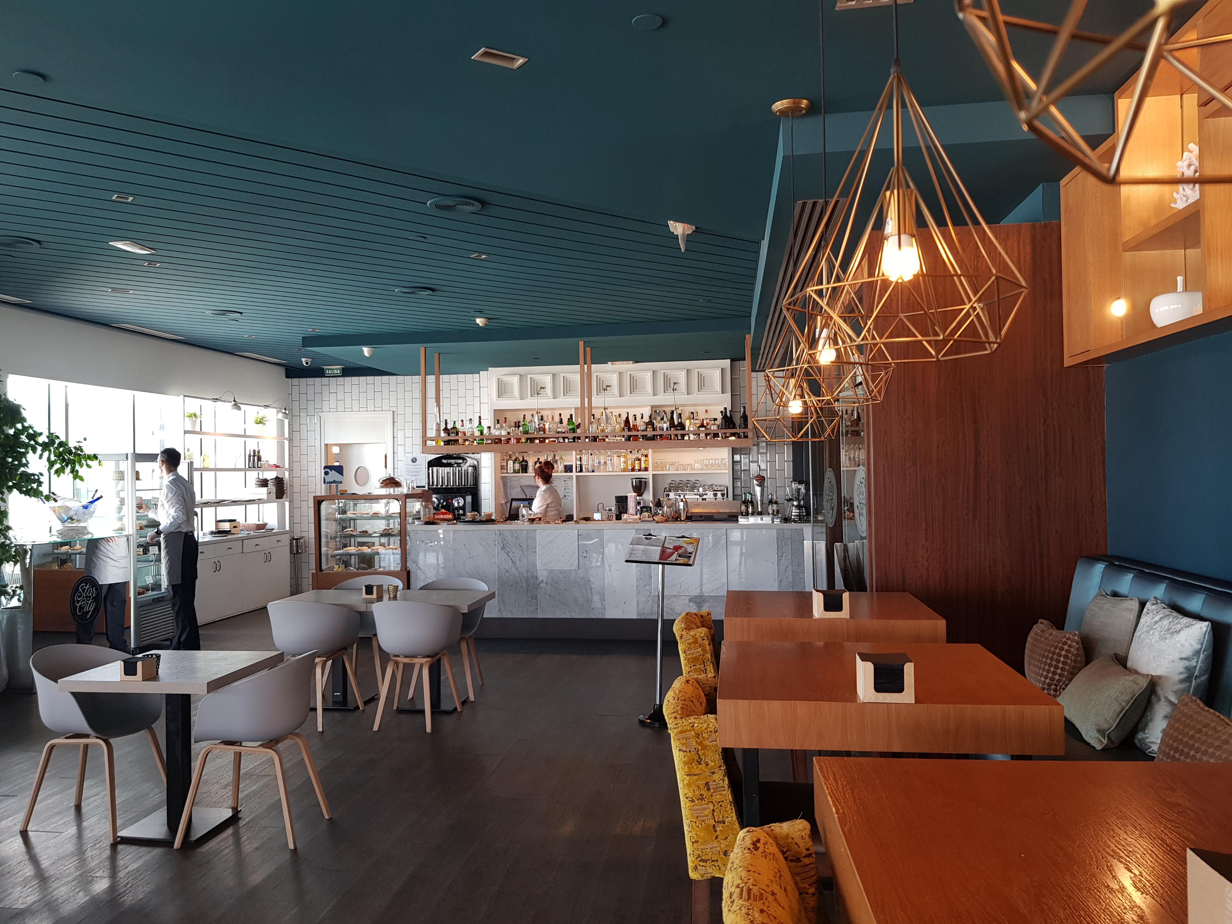Arrecife Gran Hotel & Spa Luaran gambar The interior of the lounge
