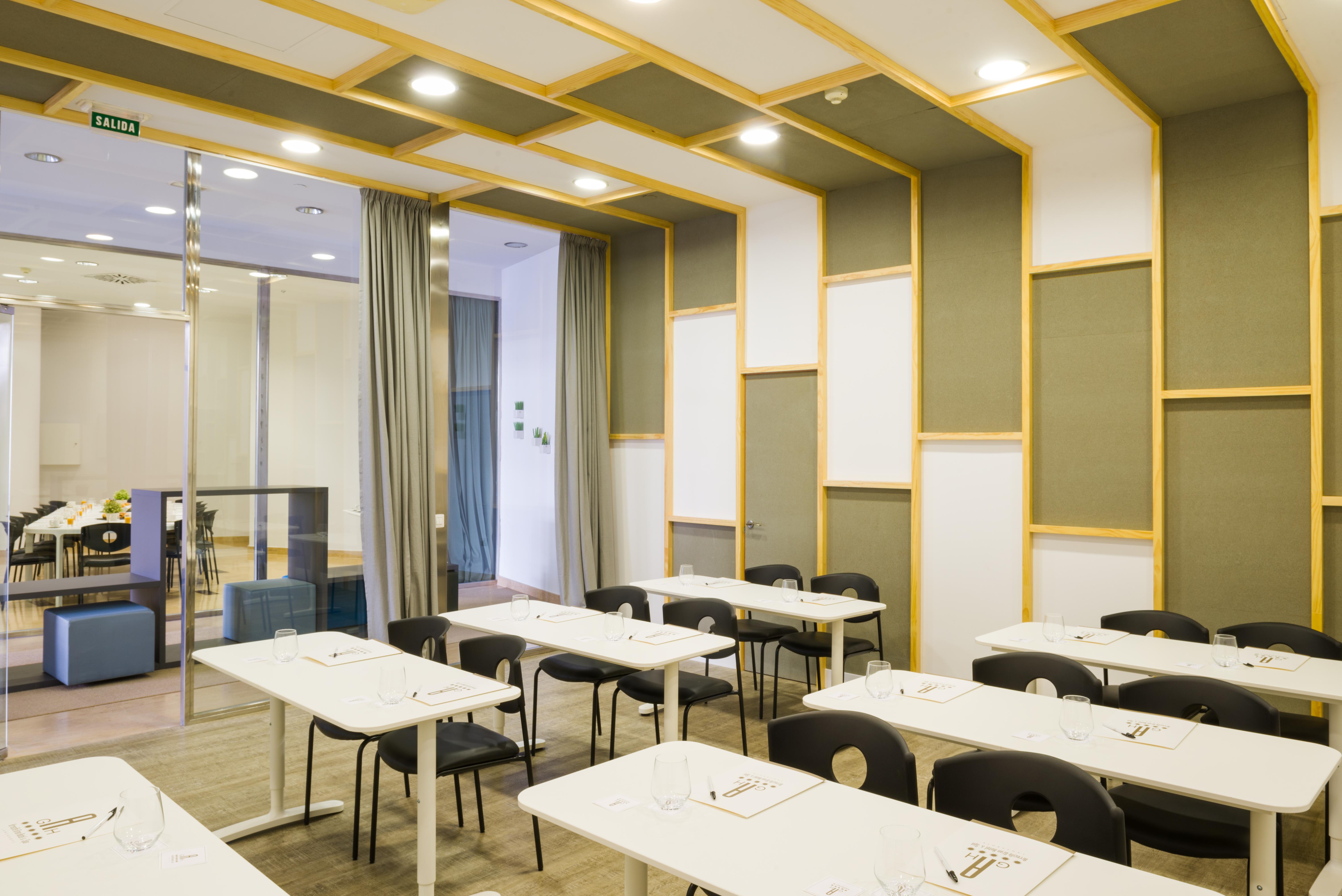 Arrecife Gran Hotel & Spa Luaran gambar A classroom at the University of Westminster