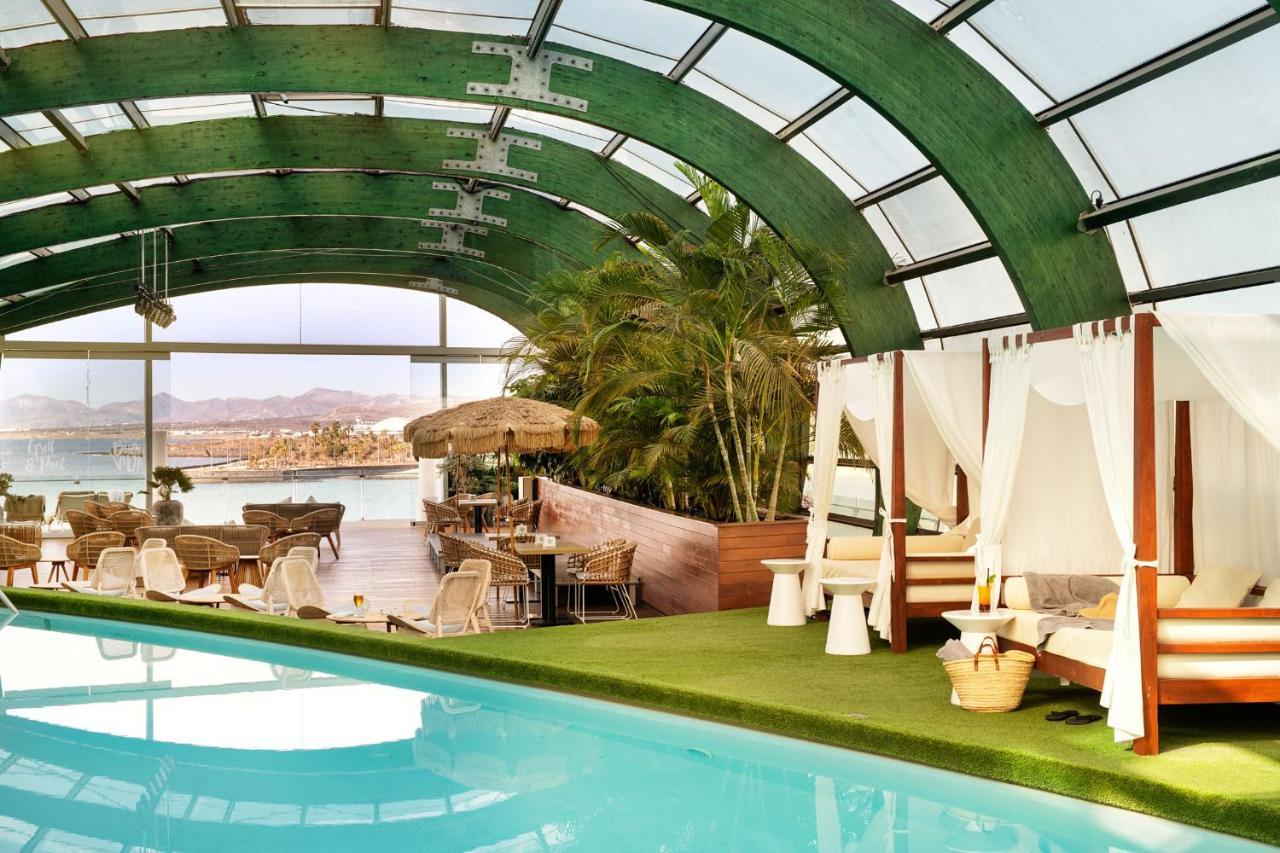 Arrecife Gran Hotel & Spa Luaran gambar The pool at the St. Regis Hotel, Aqaba